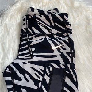 Nike workout leggings
